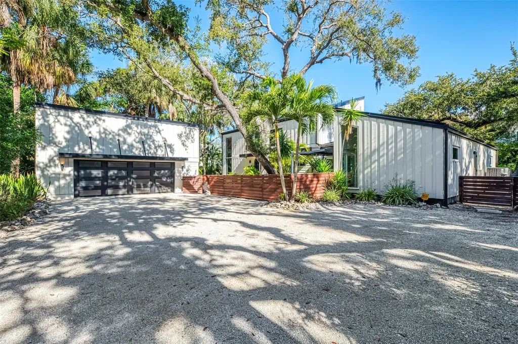 5303 Hidden Harbor Road Sarasota FL 34242
