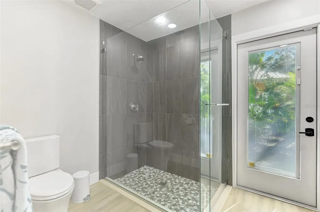 5303 Hidden Harbor Road Sarasota FL 34242