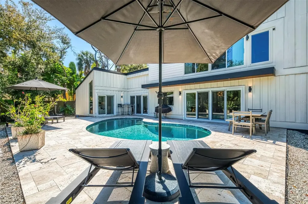 5303 Hidden Harbor Road Sarasota FL 34242