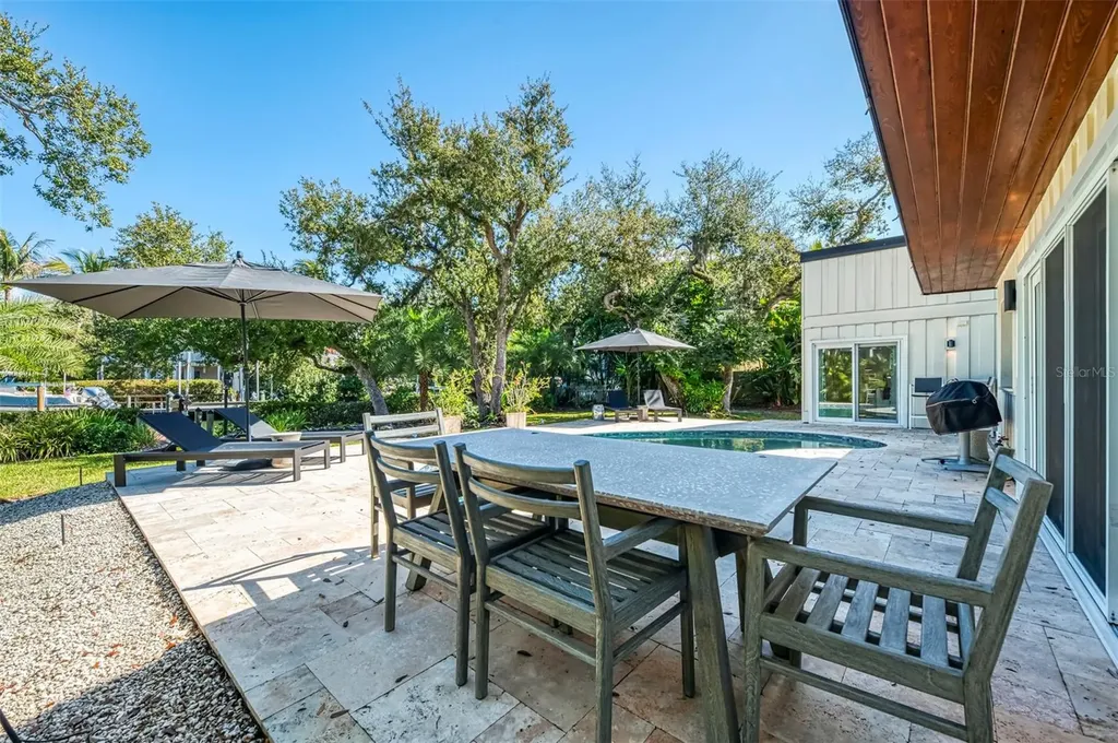 5303 Hidden Harbor Road Sarasota FL 34242