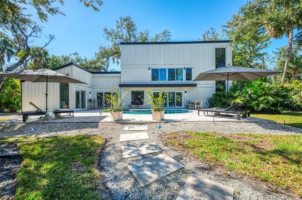 5303 Hidden Harbor Road Sarasota FL 34242