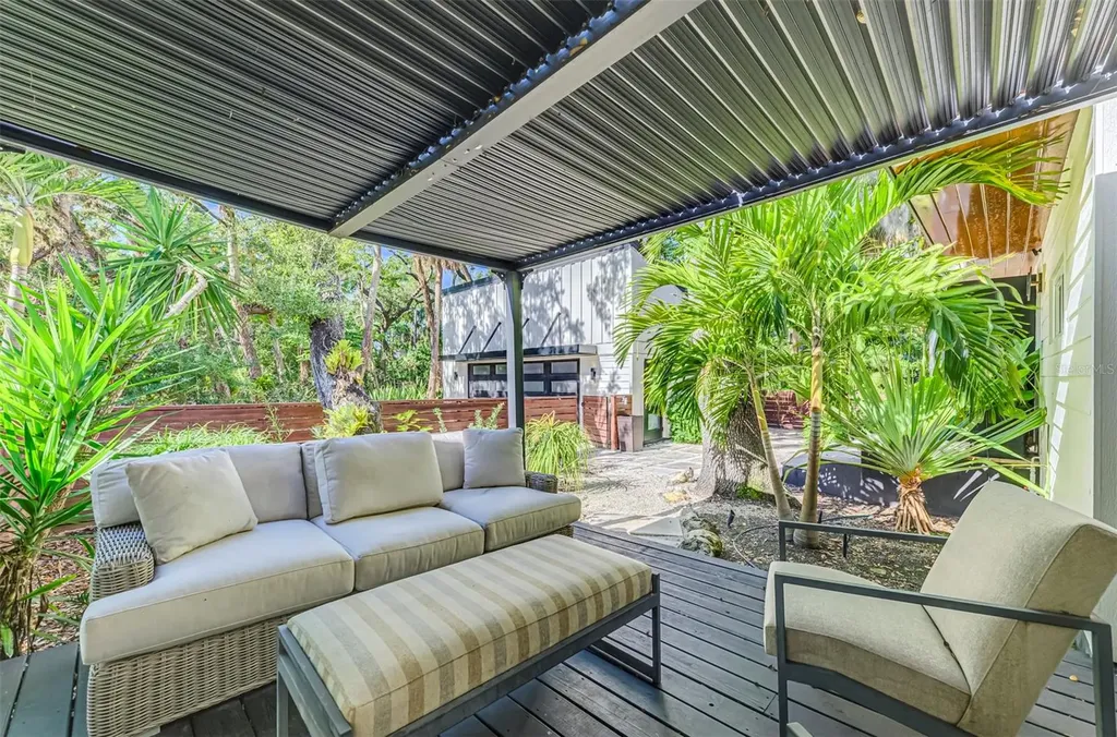 5303 Hidden Harbor Road Sarasota FL 34242