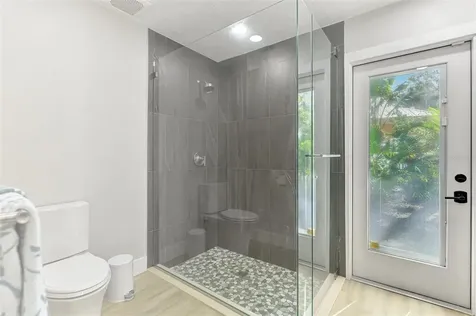 5303 Hidden Harbor Road Sarasota FL 34242