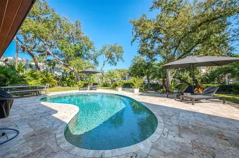 5303 Hidden Harbor Road Sarasota FL 34242