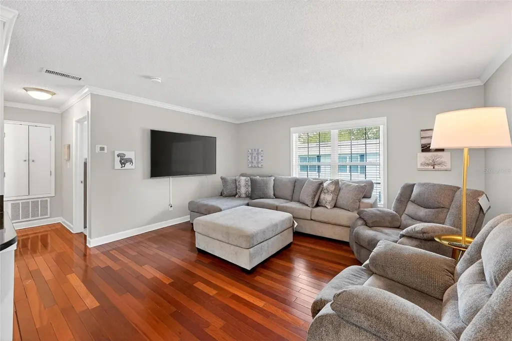 4870 Conway Road Orlando FL 32812