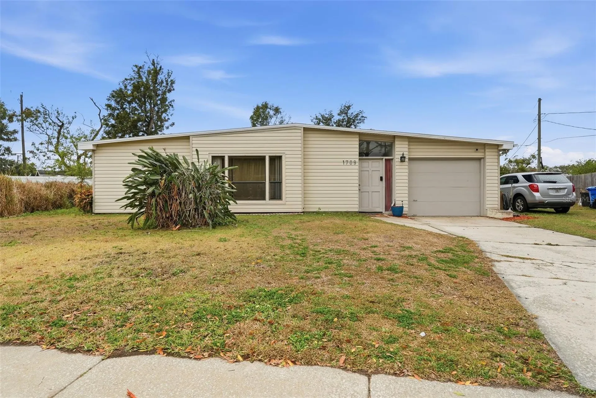 1709 Carnegie Circle Tampa FL 33619