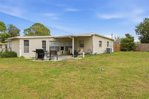 1709 Carnegie Circle Tampa FL 33619