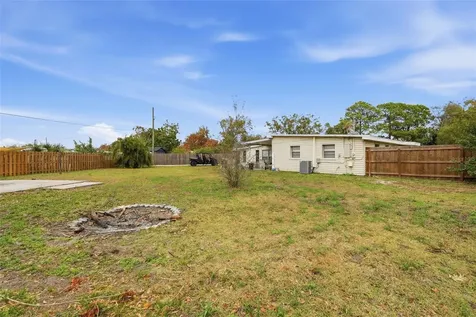 1709 Carnegie Circle Tampa FL 33619