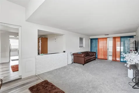 1709 Carnegie Circle Tampa FL 33619