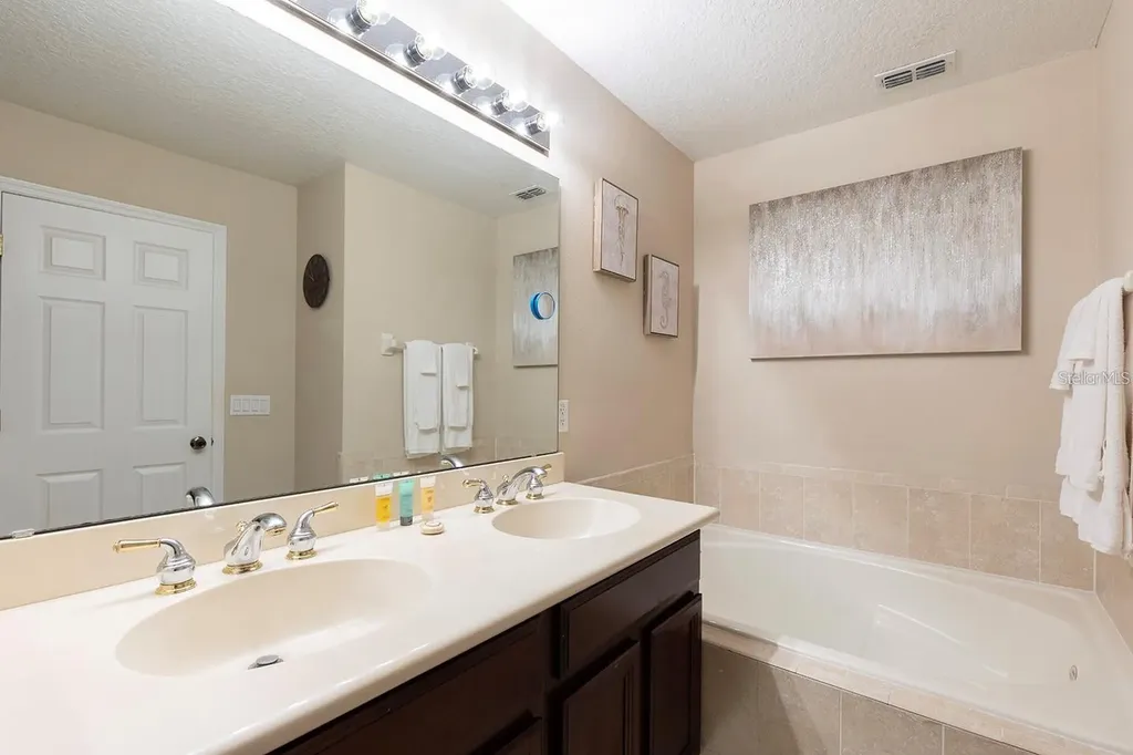 7596 Assembly Lane Kissimmee FL 34747