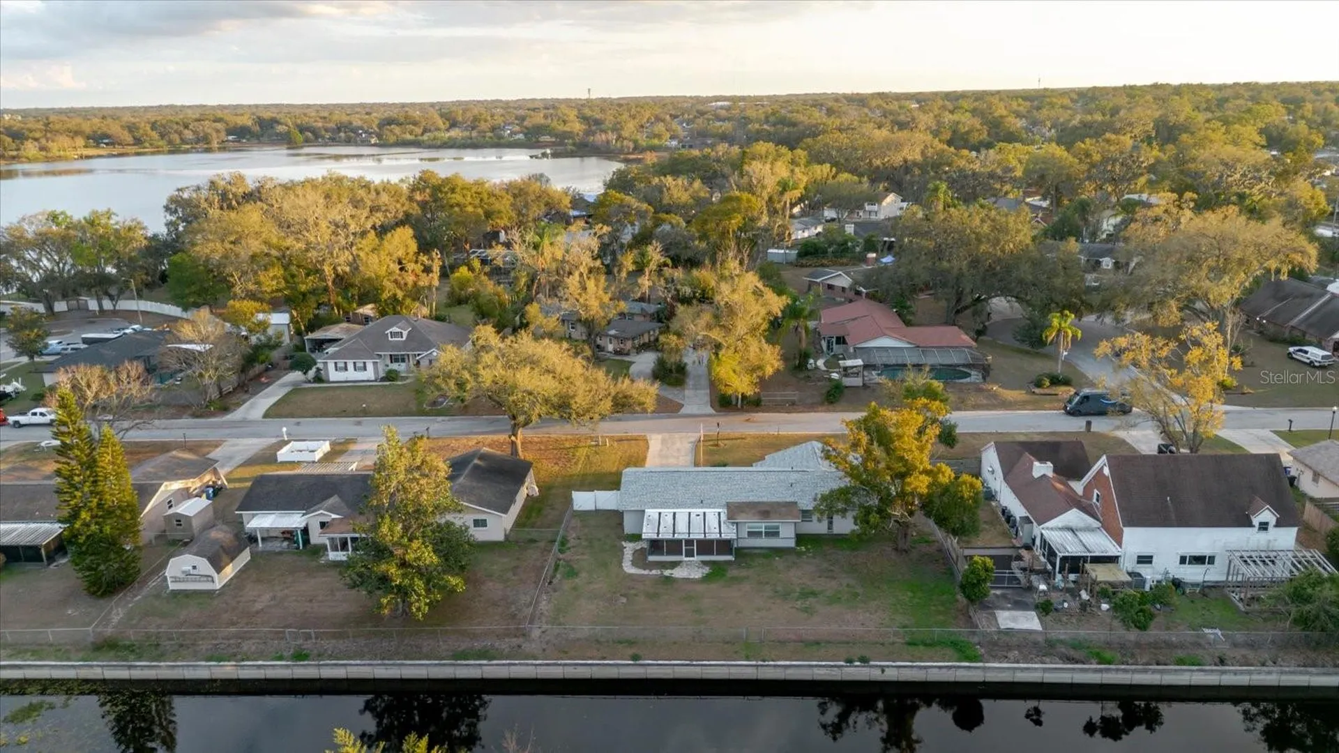 1210 Lady Elaine Drive Valrico FL 33594