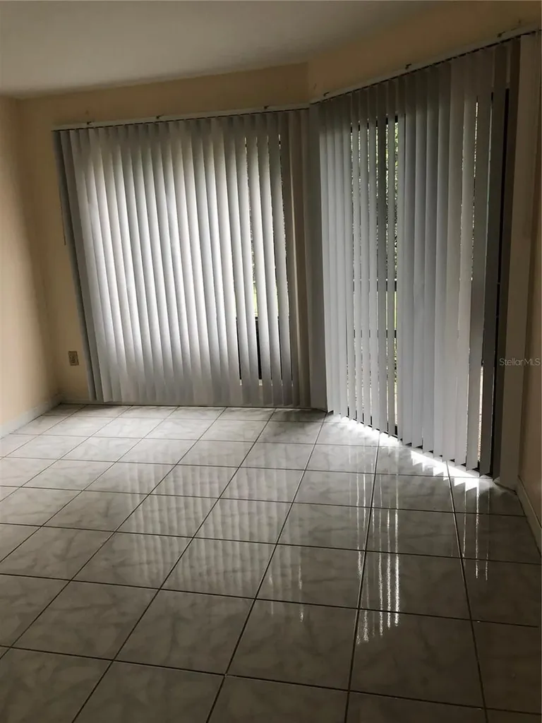 2616 Lemon Tree Lane Orlando FL 32839
