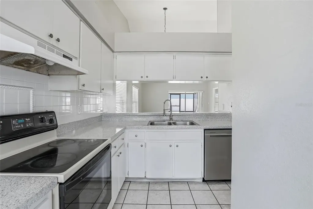 8622 Cottonway Lane Tampa FL 33635