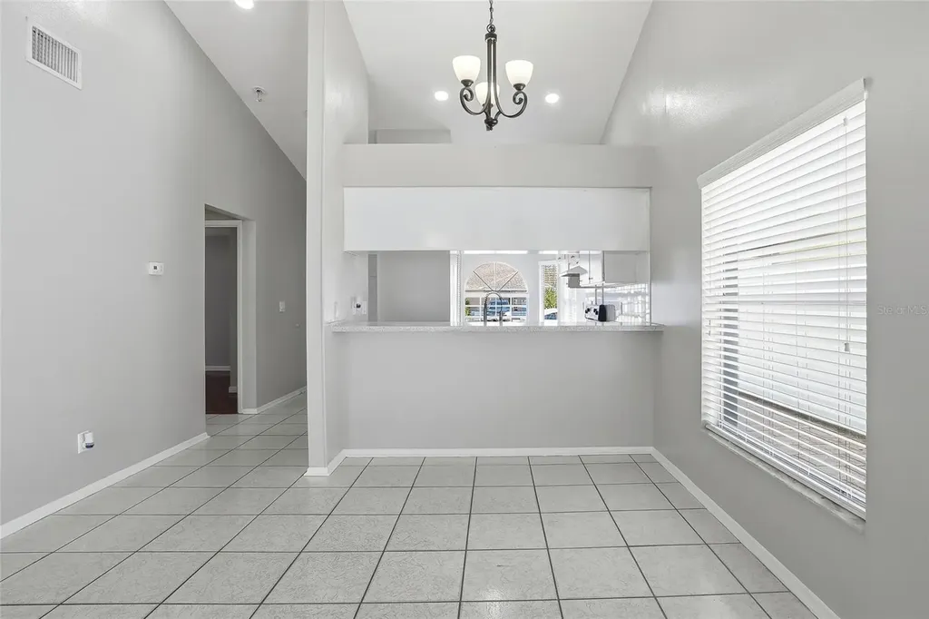 8622 Cottonway Lane Tampa FL 33635