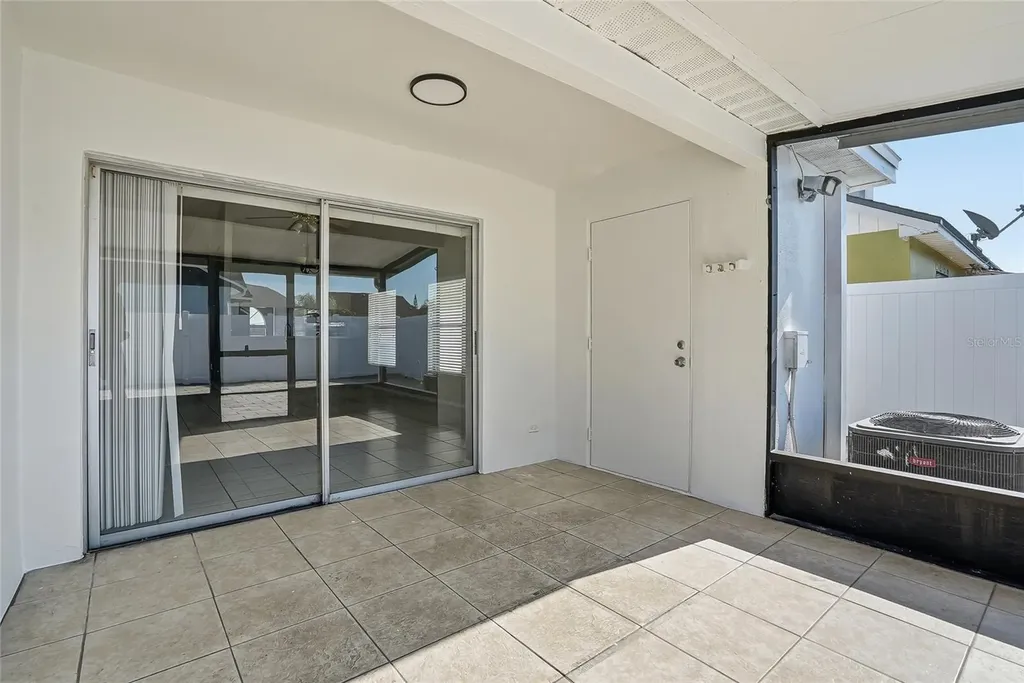 8622 Cottonway Lane Tampa FL 33635