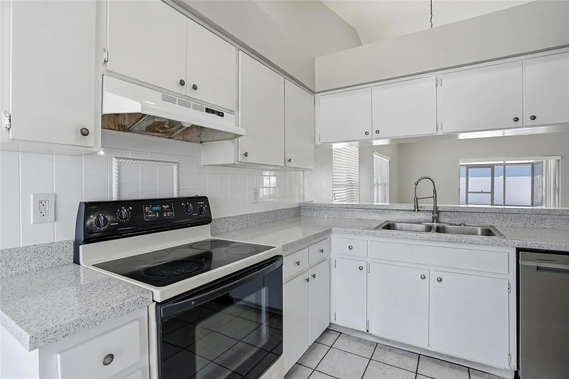 8622 Cottonway Lane Tampa FL 33635