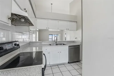 8622 Cottonway Lane Tampa FL 33635