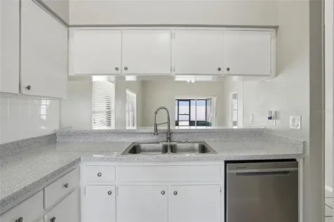 8622 Cottonway Lane Tampa FL 33635