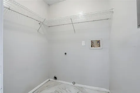 8622 Cottonway Lane Tampa FL 33635