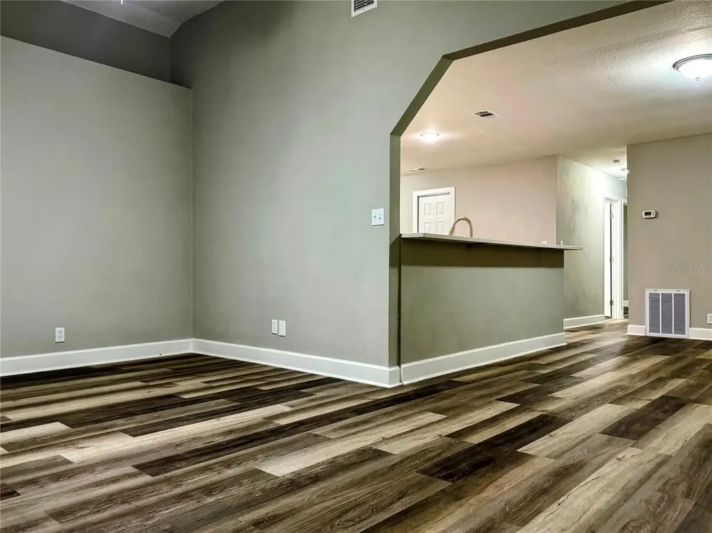 810 NW 59th Court Ocala FL 34482