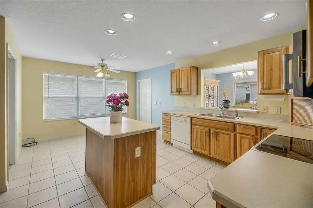 17283 SE 94th Coults Circle The Villages FL 32162
