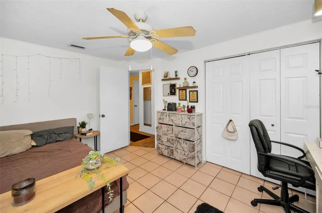 2053 Jefferson Avenue Dunedin FL 34698