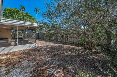 2053 Jefferson Avenue Dunedin FL 34698