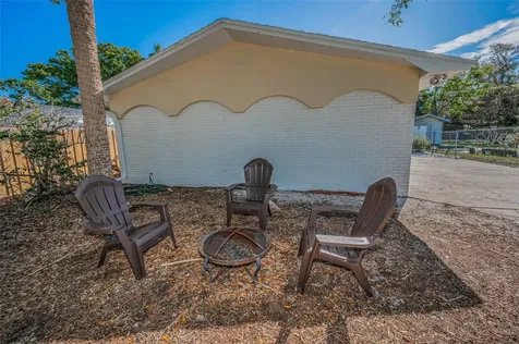2053 Jefferson Avenue Dunedin FL 34698