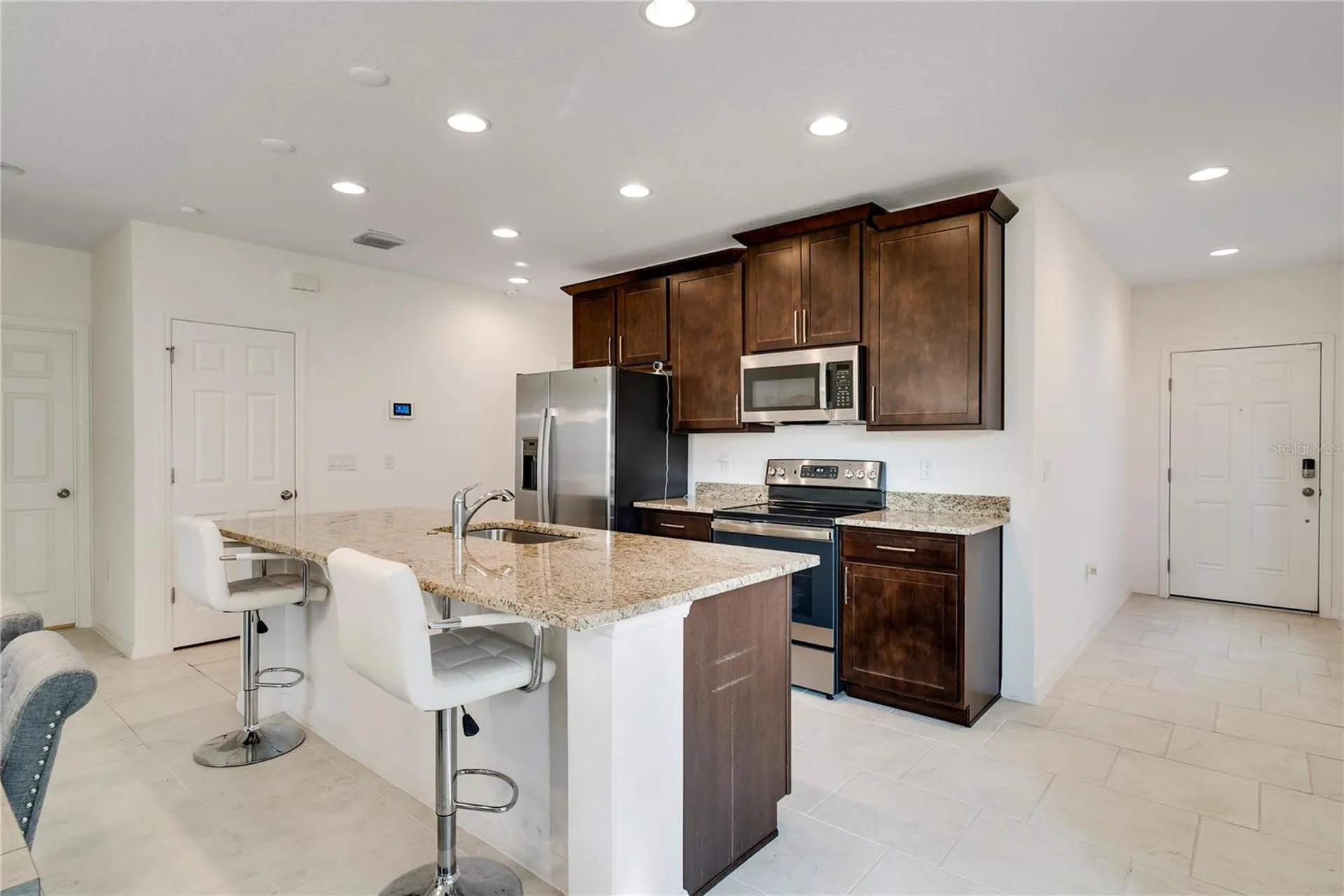 1624 Swan Swim Davenport FL 33837
