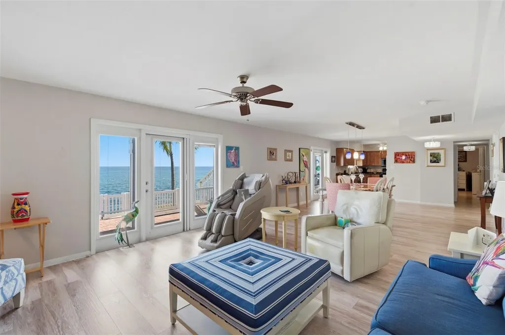 4842 Coquina Key Drive SE St Petersburg FL 33705