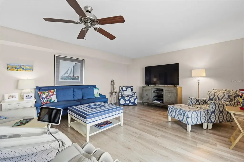 4842 Coquina Key Drive SE St Petersburg FL 33705