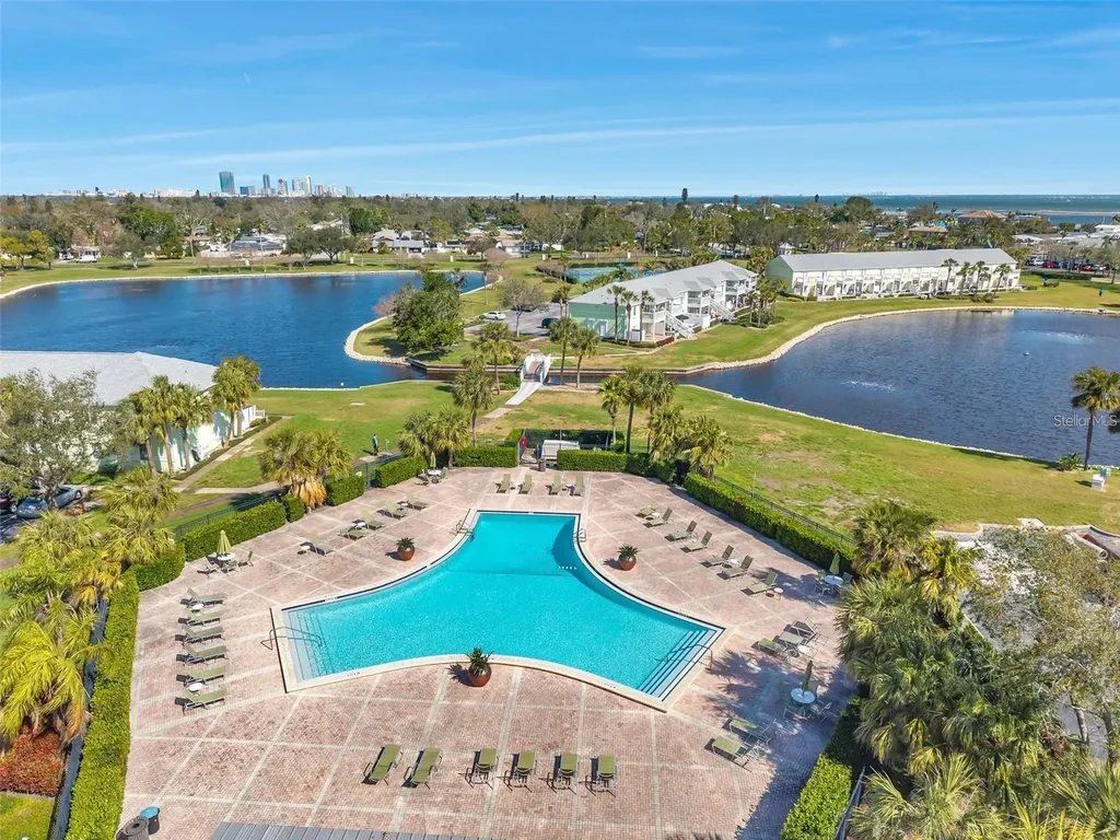 4842 Coquina Key Drive SE St Petersburg FL 33705
