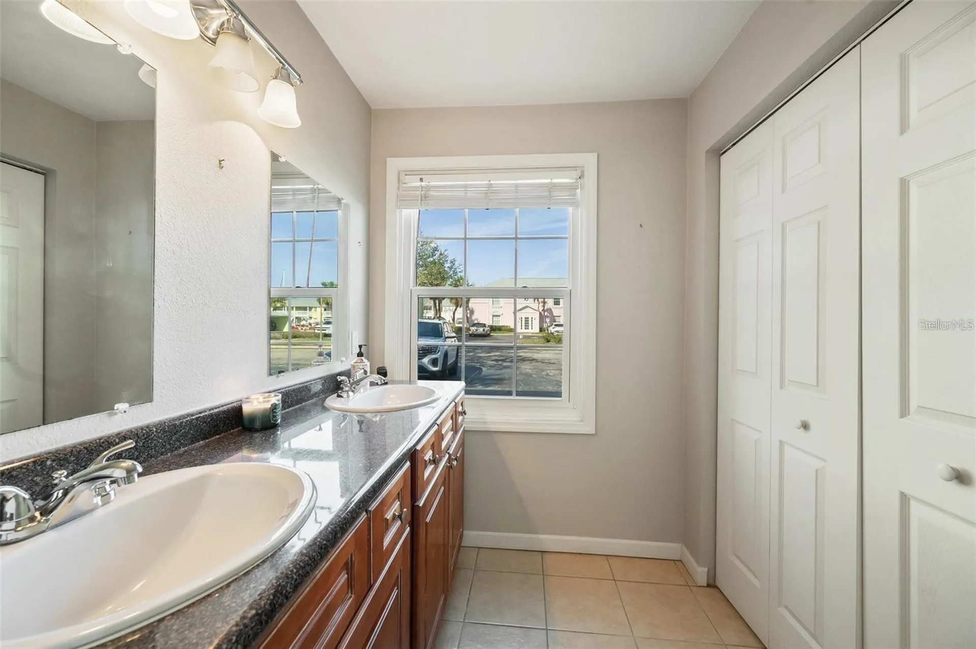 4842 Coquina Key Drive SE St Petersburg FL 33705