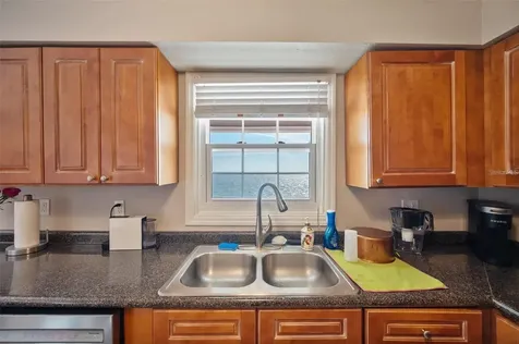 4842 Coquina Key Drive SE St Petersburg FL 33705