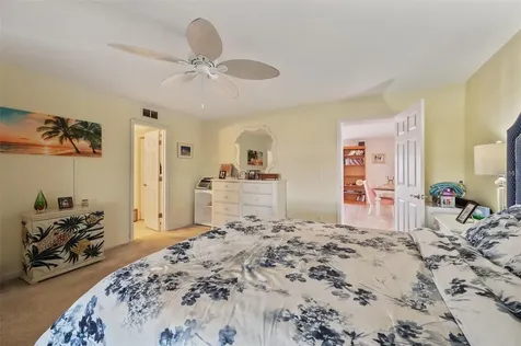4842 Coquina Key Drive SE St Petersburg FL 33705