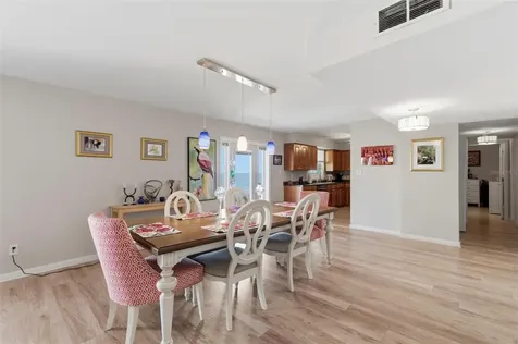 4842 Coquina Key Drive SE St Petersburg FL 33705