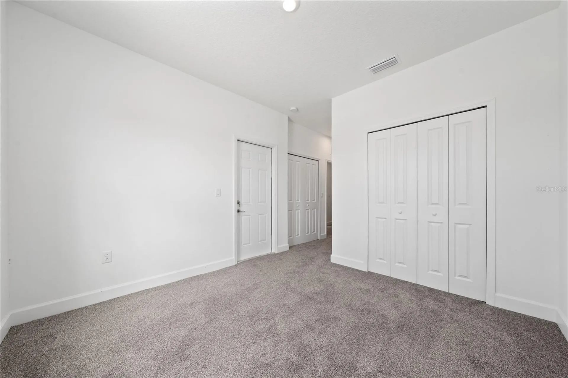 462 Lake Shore Parkway Davenport FL 33896