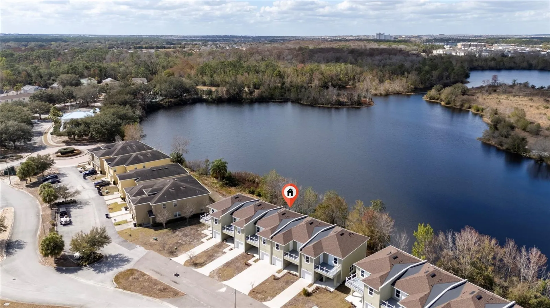 462 Lake Shore Parkway Davenport FL 33896