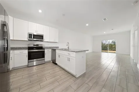 462 Lake Shore Parkway Davenport FL 33896