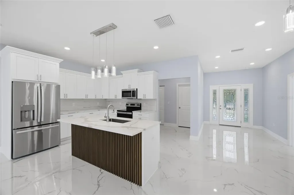 6605 24th Avenue Avenue S Tampa FL 33619