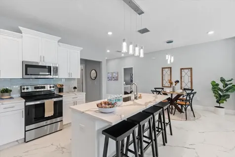 6605 24th Avenue Avenue S Tampa FL 33619