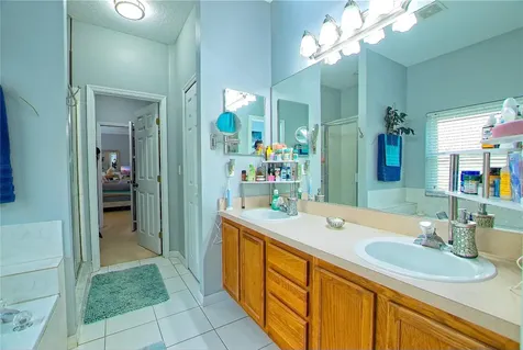 131 Lisa Loop Winter Springs FL 32708