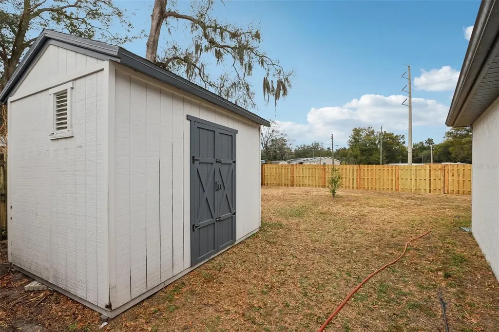 6917 Oakcrest Way Zephyrhills FL 33542