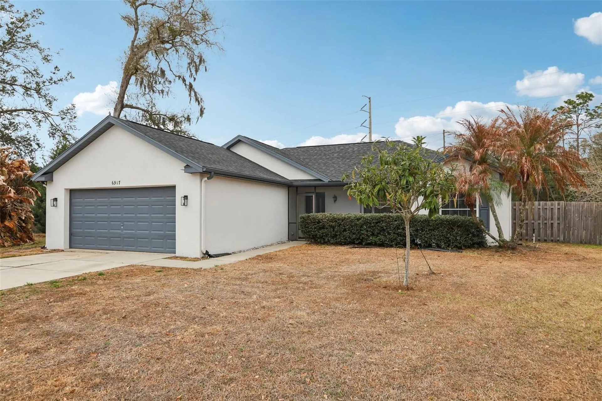 6917 Oakcrest Way Zephyrhills FL 33542