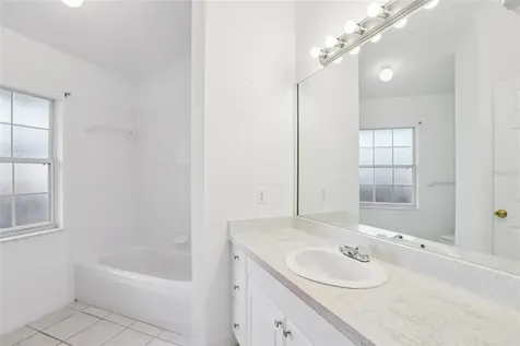 6917 Oakcrest Way Zephyrhills FL 33542