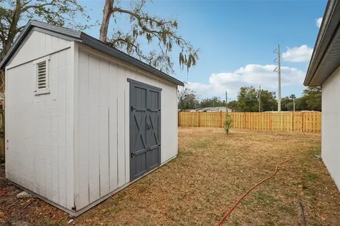 6917 Oakcrest Way Zephyrhills FL 33542