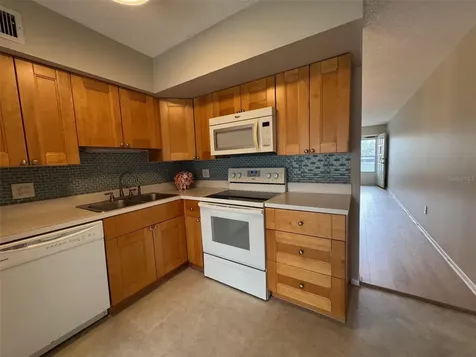 2385 Tahitian Lane Clearwater FL 33763