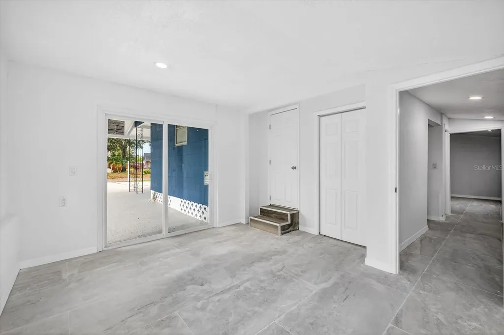 5801 Magnolia Street N St Petersburg FL 33703