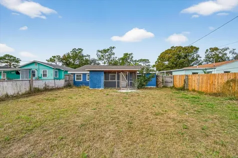 5801 Magnolia Street N St Petersburg FL 33703