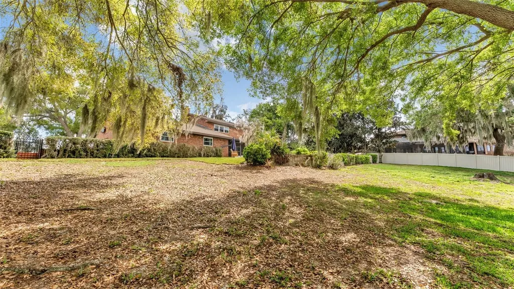 153 Lake Otis Road Winter Haven FL 33884